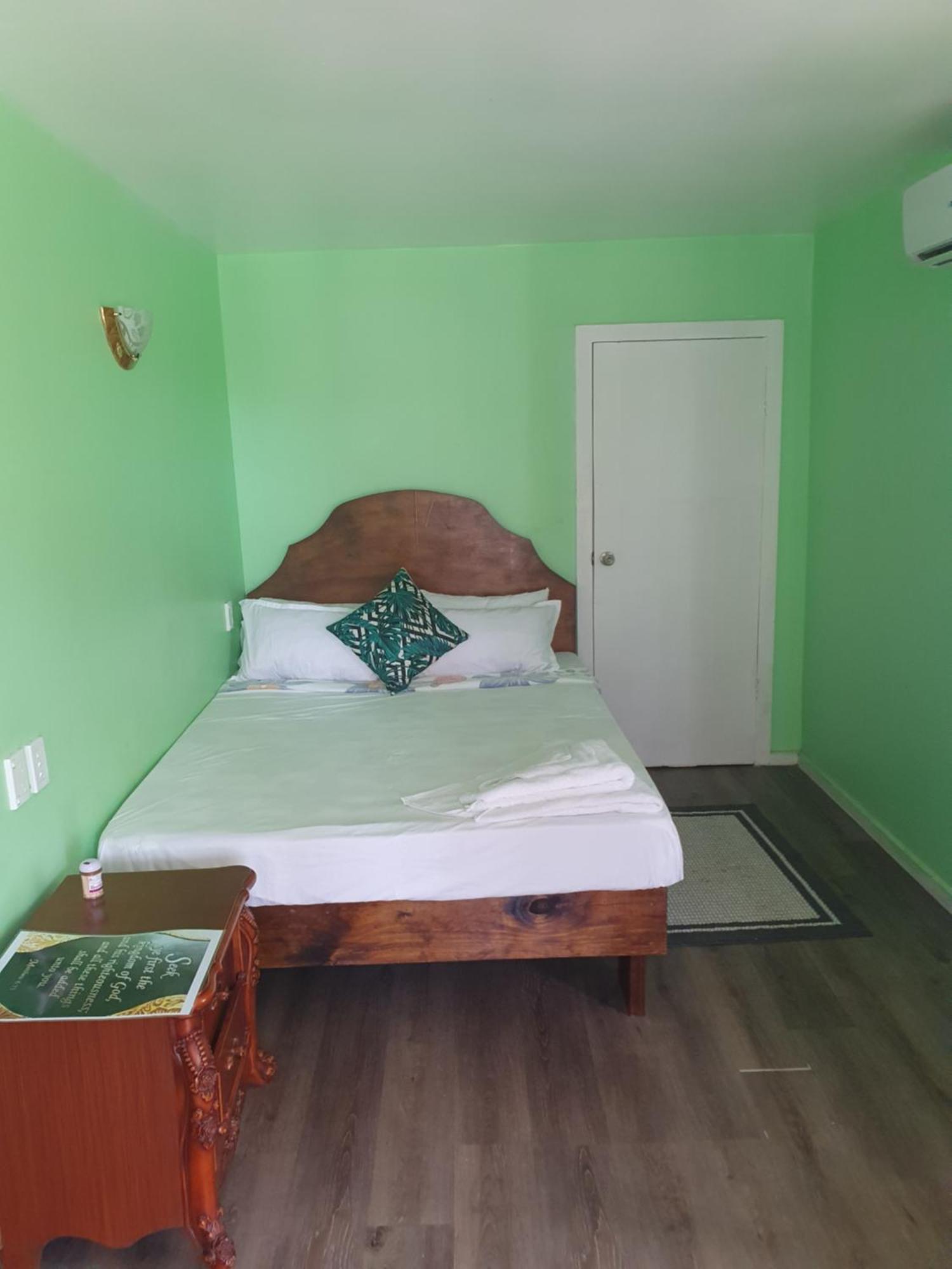 The Lighthouse Studio Appartments Nuku'alofa Ngoại thất bức ảnh